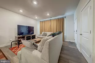 20803 Wood Quay Dr, Sterling, VA 20166 - Photo 7