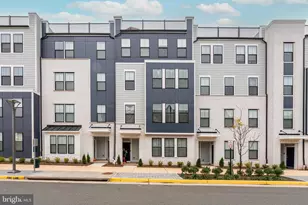 20803 Wood Quay Dr, Sterling, VA 20166 - Photo 1