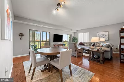 19375 Cypress Ridge Terrace #207, Leesburg, VA 20176 - Photo 3