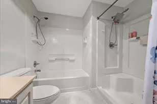 19375 Cypress Ridge Terrace, Leesburg, VA 20176 - Photo 19