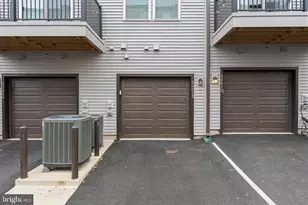 43812 Middleway Ter, Ashburn, VA 20147 - Photo 45