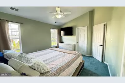 564 Sparkleberry Terrace NE, Leesburg, VA 20176 - Photo 11