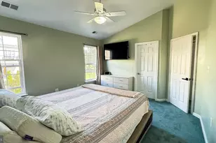 564 Sparkleberry Terrace NE, Leesburg, VA 20176 - Photo 11