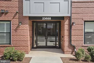 23688 Bolton Cres Terrace, Ashburn, VA 20148 - Photo 3