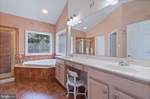 43656 Riverpoint Dr, Leesburg, VA 20176 - Photo 23