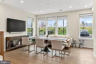 20328 Newfoundland Sq, Ashburn, VA 20147 - Photo 11