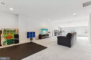 23747 Hopewell Manor Terrace, Ashburn, VA 20148 - Photo 29