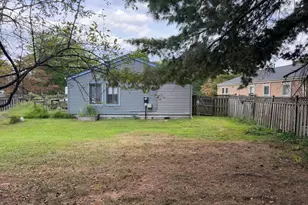 160 Magnolia Rd, Sterling, VA 20164 - Photo 5