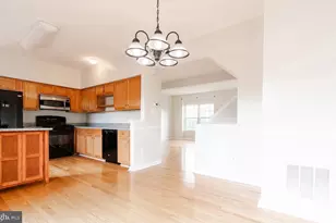 42999 Edgewater St, Chantilly, VA 20152 - Photo 13