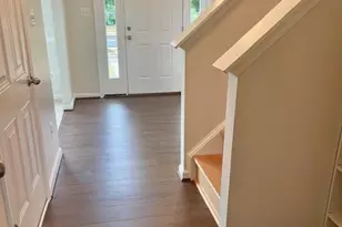 42999 Edgewater St, Chantilly, VA 20152 - Photo 5