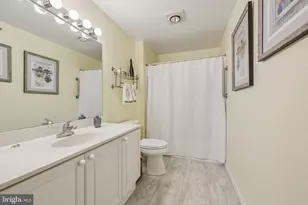 19375 Cypress Ridge Terrace, Leesburg, VA 20176 - Photo 37