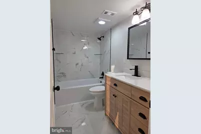 125 Clubhouse Drive SW #4, Leesburg, VA 20175 - Photo 7