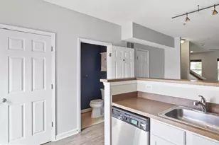 42522 Mayflower Terrace, Brambleton, VA 20148 - Photo 17