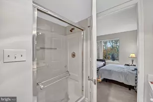 19385 Cypress Ridge Terrace, Leesburg, VA 20176 - Photo 15