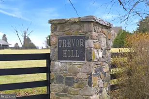 15700 Trapshire Ct, Waterford, VA 20197 - Photo 5