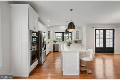 15097 Barlow Drive, Waterford, VA 20197 - Photo 11