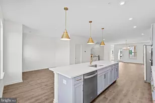 19750 Misty Moss Sq, Ashburn, VA 20147 - Photo 13