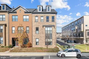 22962 Sullivans Cove Sq, Brambleton, VA 20148 - Photo 7