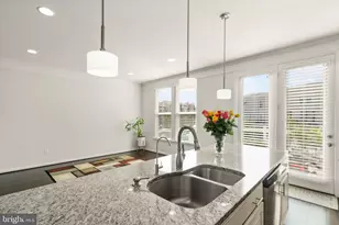 23491 Epperson Square, Brambleton, VA 20148 - Photo 9