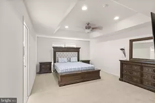 23491 Epperson Square, Brambleton, VA 20148 - Photo 25