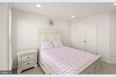 23491 Epperson Square, Brambleton, VA 20148 - Photo 33