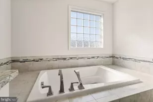 23491 Epperson Square, Brambleton, VA 20148 - Photo 27