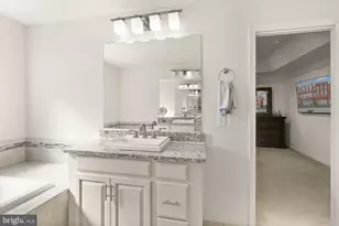 23491 Epperson Square, Brambleton, VA 20148 - Photo 31