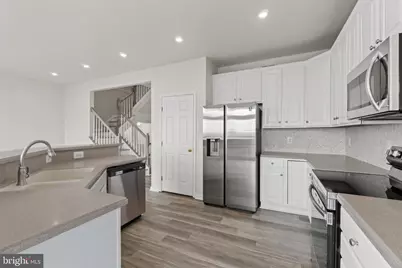 19199 Sweig Terrace, Leesburg, VA 20176 - Photo 5