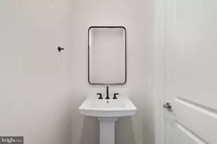 41878 Night Nurse Cir, Brambleton, VA 20148 - Photo 17