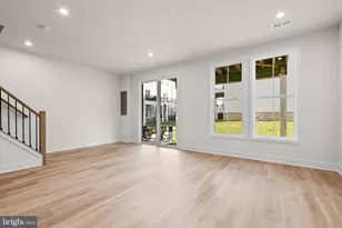 42121 Picasso Sq, Ashburn, VA 20148 - Photo 35