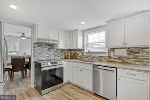 103 Cherry Tree Ct, Sterling, VA 20164 - Photo 9