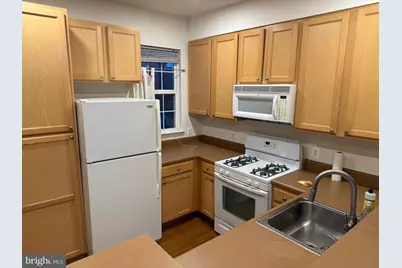 23004 Fontwell Square, Sterling, VA 20166 - Photo 15