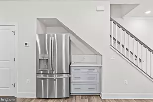 22528 Wilson View Ter, Ashburn, VA 20148 - Photo 9