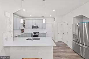 22528 Wilson View Ter, Ashburn, VA 20148 - Photo 3