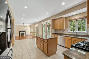 21255 Olive Green Ct, Ashburn, VA 20147 - Photo 3