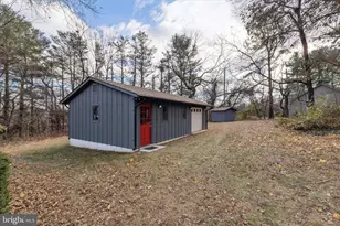 17167 Simpson Cir, Paeonian Springs, VA 20129 - Photo 11