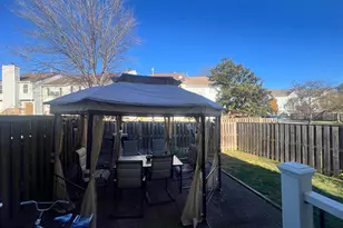 832 Smartts Ln NE, Leesburg, VA 20176 - Photo 9