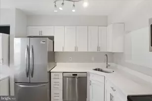 47 Essex Square, Sterling, VA 20164 - Photo 7