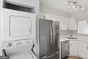 47 Essex Square, Sterling, VA 20164 - Photo 9