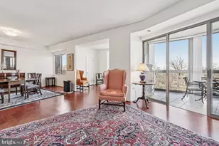 19365 Cypress Ridge Terrace, Leesburg, VA 20176 - Photo 13