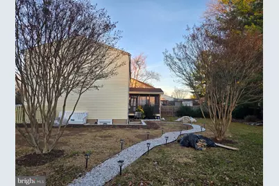 901 Redbud Lane NE, Leesburg, VA 20176 - Photo 5