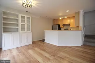 46944 Courtyard Sq, Sterling, VA 20164 - Photo 9