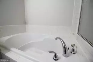 46944 Courtyard Sq, Sterling, VA 20164 - Photo 19