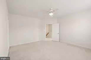 19296 Creek Field Cir, Leesburg, VA 20176 - Photo 39