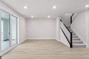 20829 Cloongee Ter, Dulles, VA 20166 - Photo 11