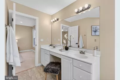 46526 Cedarhurst Drive, Sterling, VA 20165 - Photo 33