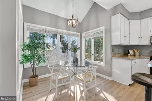 46526 Cedarhurst Dr, Sterling, VA 20165 - Photo 11