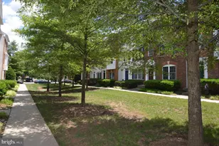 42761 Hollingsworth Terrace, Chantilly, VA 20152 - Photo 3