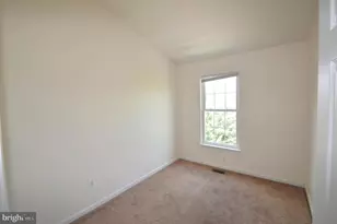 42761 Hollingsworth Terrace, Chantilly, VA 20152 - Photo 5