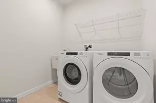 22395 Claude Moore Dr, Ashburn, VA 20148 - Photo 19